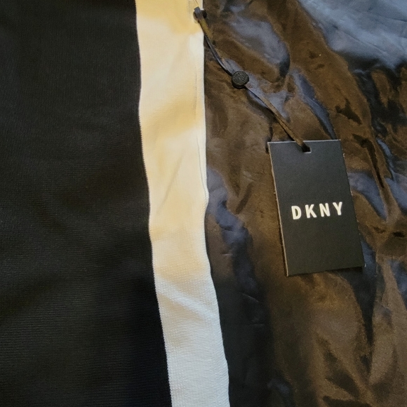 DKNY Black and White Skirt NWT - Picture 3 of 3